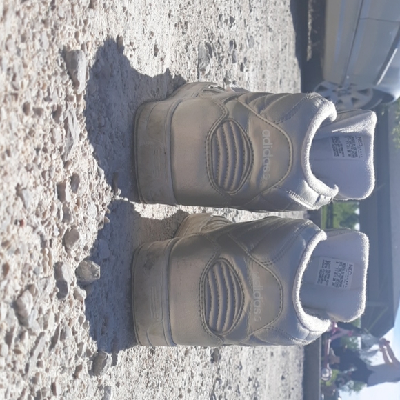 Adidas - Picture 4 of 4